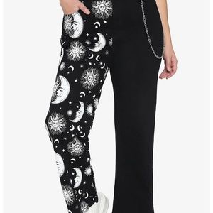 Hot Topic Black Celestial Split Straight Leg Jeans w/ Chain